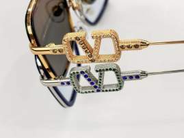 Picture of Valentino Sunglasses _SKUfw75760458fw